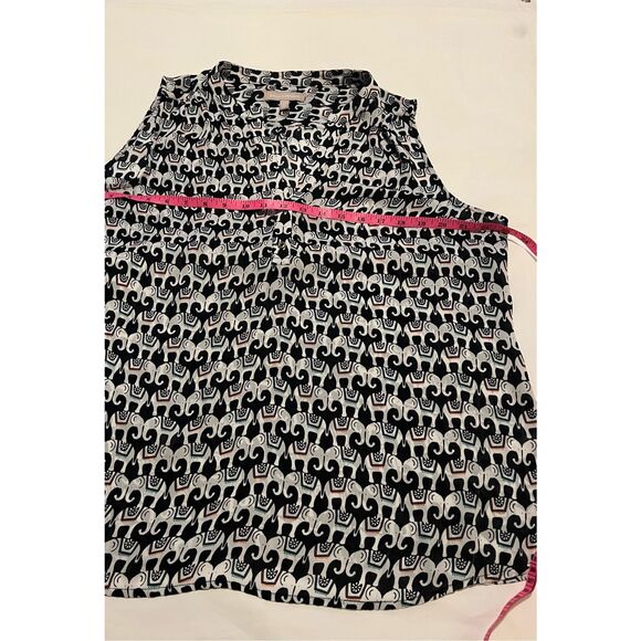 Banana Republic navy blue and white elephant blouse - Picture 3 of 5